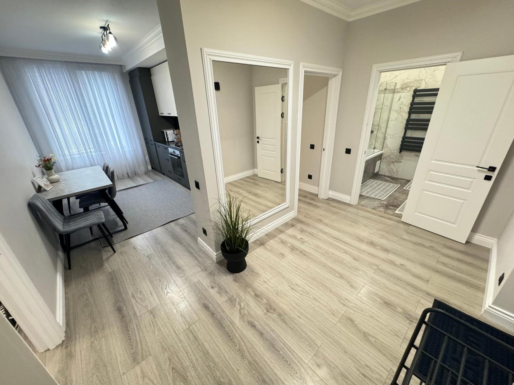 Two Bedroom Apartment In The Center, With Parking, Address Avram Iancu 32 Chisinau Ngoại thất bức ảnh
