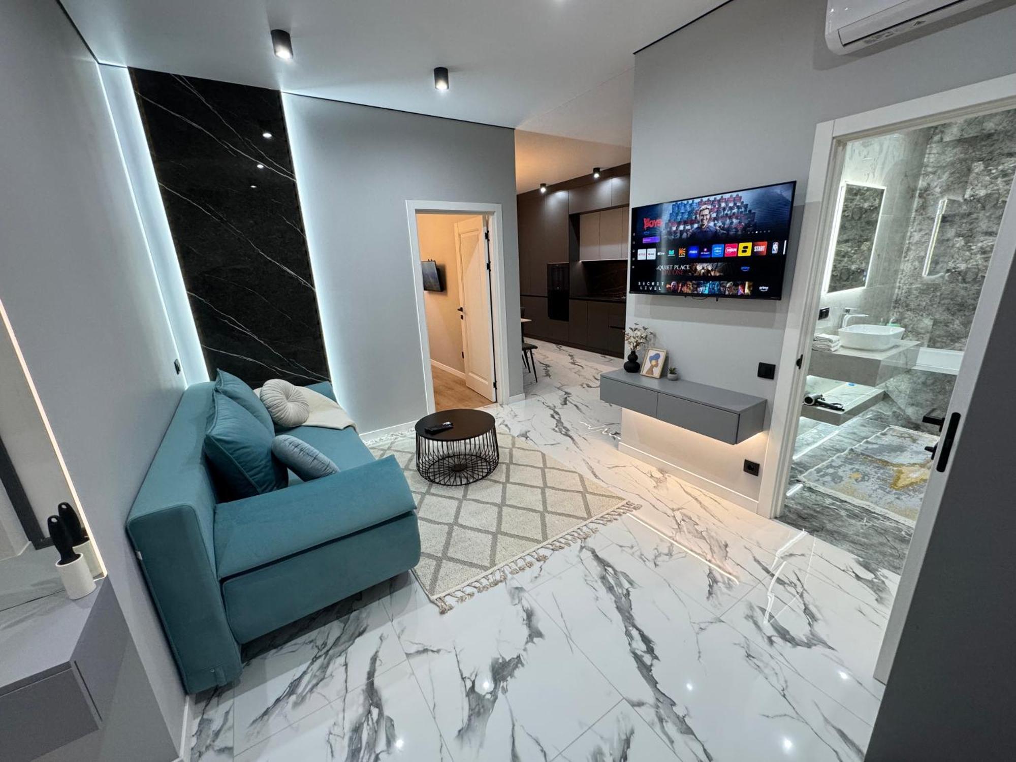 Two Bedroom Apartment In The Center, With Parking, Address Avram Iancu 32 Chisinau Ngoại thất bức ảnh