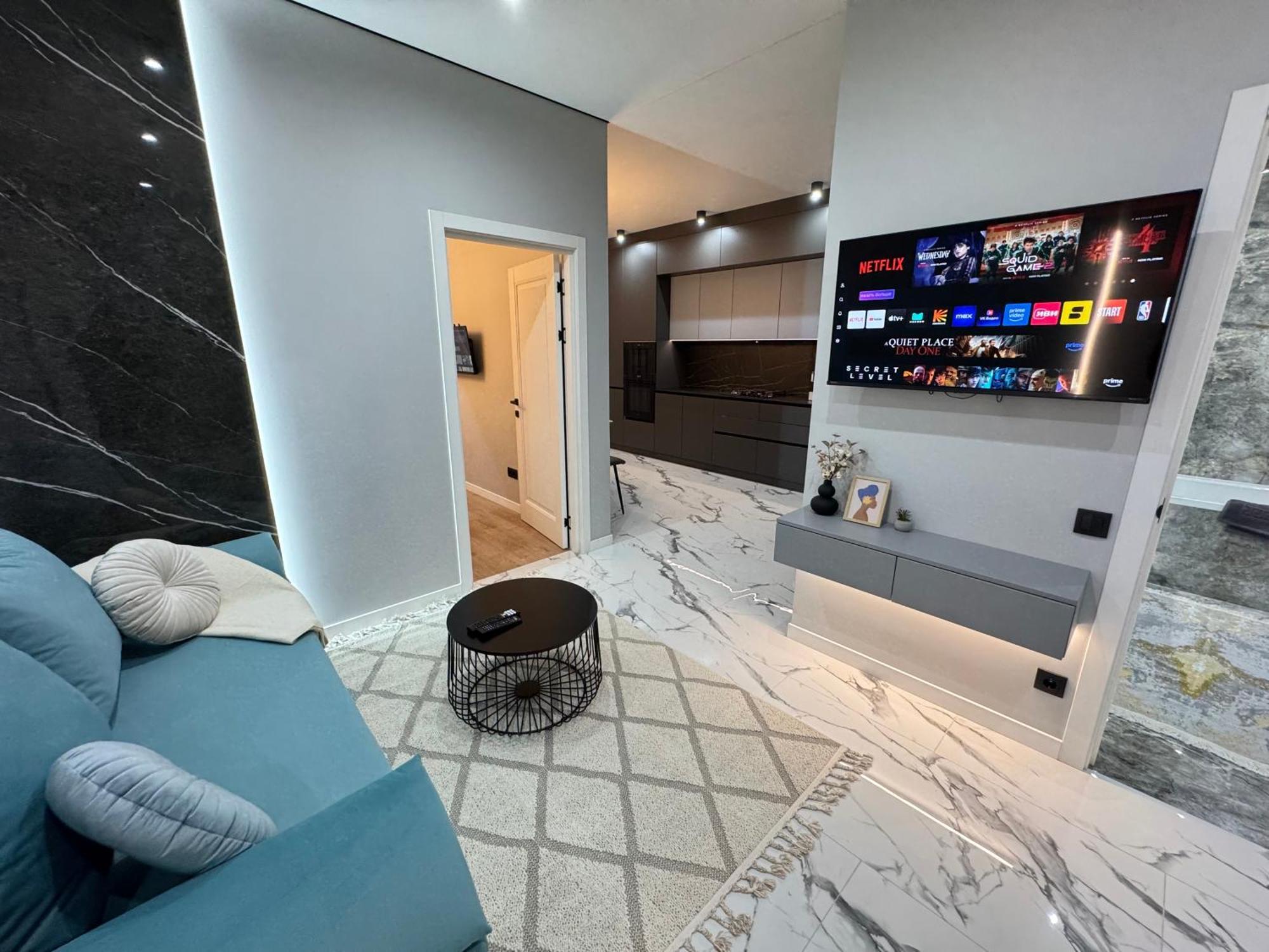 Two Bedroom Apartment In The Center, With Parking, Address Avram Iancu 32 Chisinau Ngoại thất bức ảnh