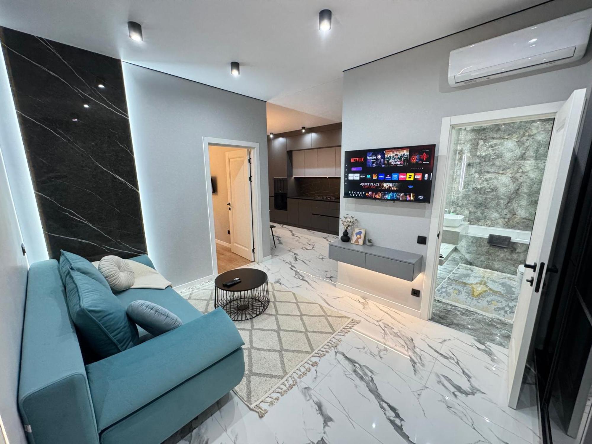 Two Bedroom Apartment In The Center, With Parking, Address Avram Iancu 32 Chisinau Ngoại thất bức ảnh